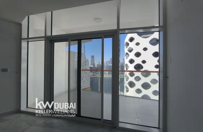 Apartment - Studio - 1 Bathroom for rent in Millennium Binghatti Residences - Business Bay - Dubai