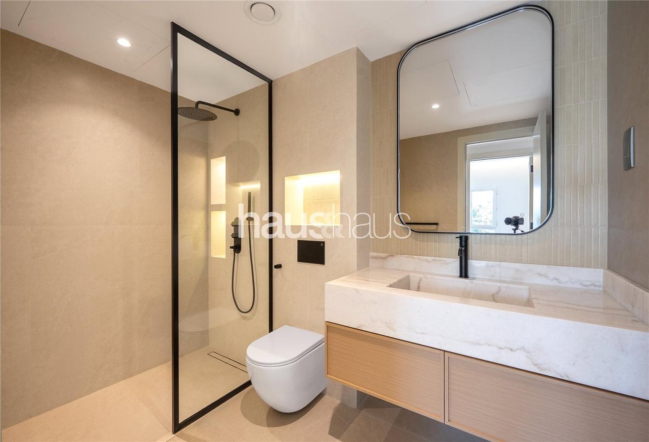Fully Upgraded | Turnkey | 3 Bed + Maids photo 13