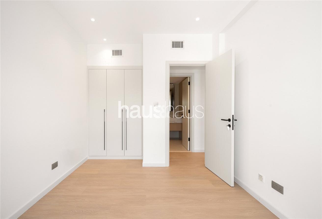 Fully Upgraded | Turnkey | 3 Bed + Maids photo 16