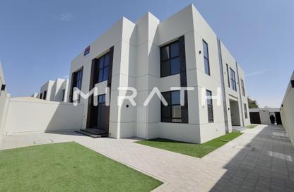 Villa - 4 Bedrooms - 6 Bathrooms for rent in Al Garhoud Villas - Al Garhoud - Dubai