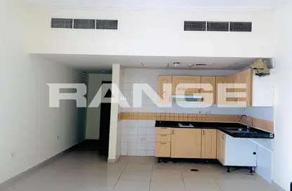 Apartment - 1 Bathroom for rent in Sunrise New Mankhool - Al Raffa - Bur Dubai - Dubai