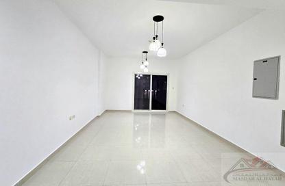 Apartment - 2 Bedrooms - 3 Bathrooms for rent in Muwaileh 3 Building - Muwaileh - Sharjah