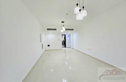 Apartment - 2 Bedrooms - 3 Bathrooms for rent in Muwaileh 3 Building - Muwaileh - Sharjah