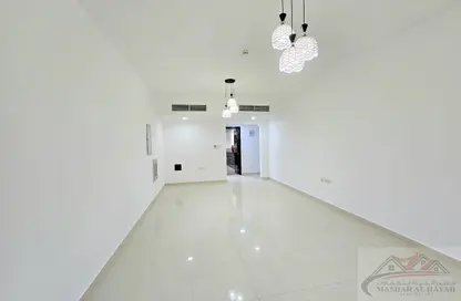 Apartment - 2 Bedrooms - 3 Bathrooms for rent in Muwaileh 3 Building - Muwaileh - Sharjah