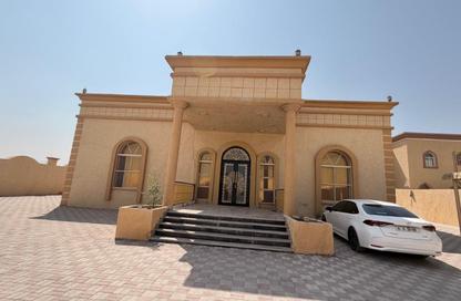 Villa - 5 - 5 for rent in Al Madfaq - Ras Al Khaimah