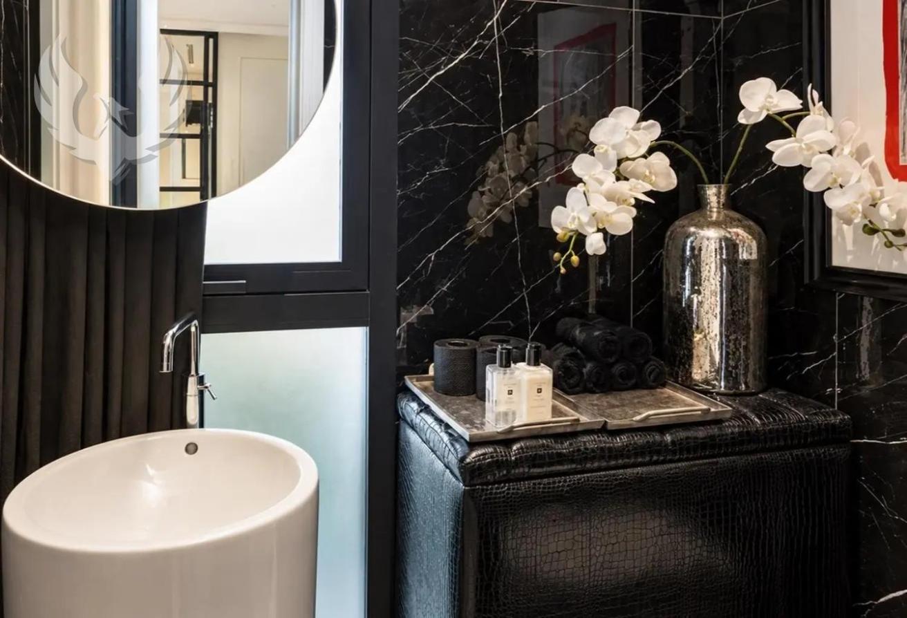 Living Tree, Rose-Blush+Emerald Bath, Corner Villa photo 21