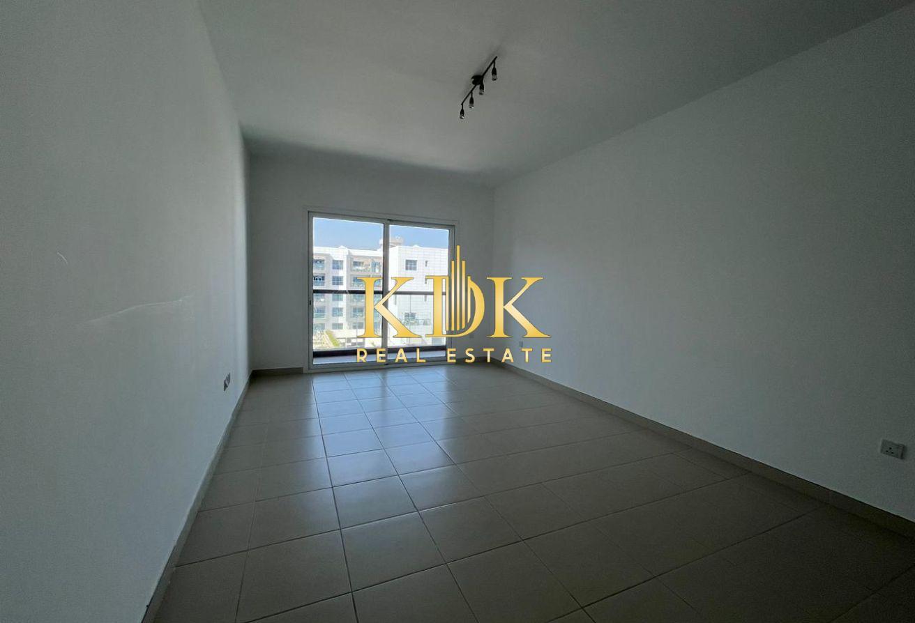 Premium 1 BR |Unfurnished |Spacious & Bright Unit photo 2