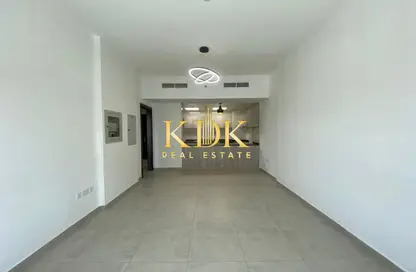 شقة - غرفة نوم - 2 حمامات للايجار في مبني سليم 1 - ارجان - دبي