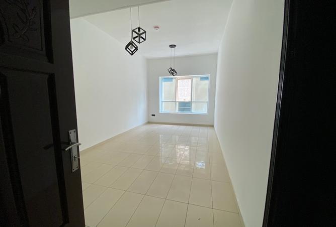 128373837 - Property Main Image