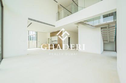 Villa - 4 - 5 for rent in Nad Al Sheba Gardens 2 - Nad Al Sheba Gardens - Nad Al Sheba 1 - Nad Al Sheba - Dubai