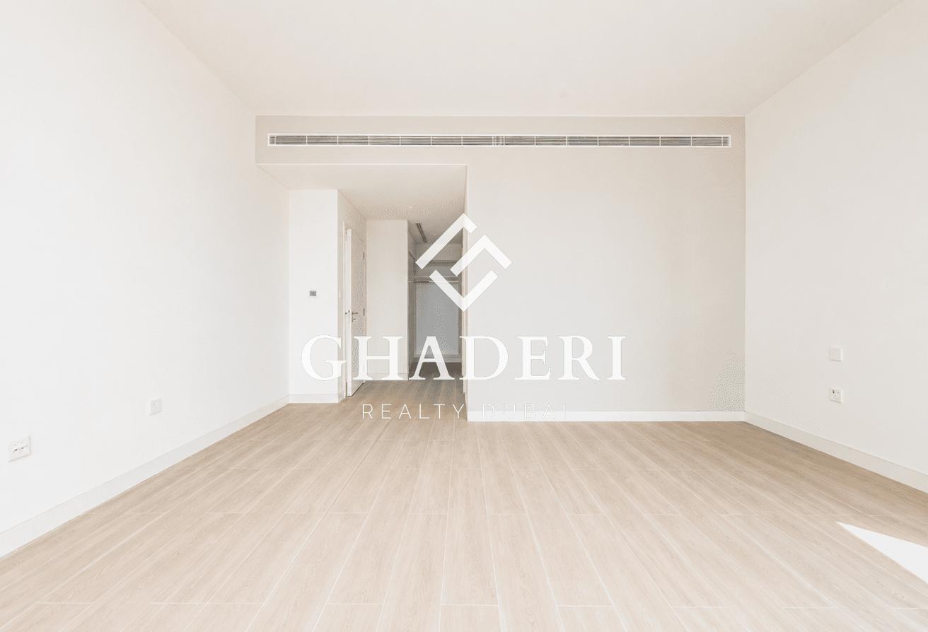 Vacant I Modern Villa I Area Specialist photo 14