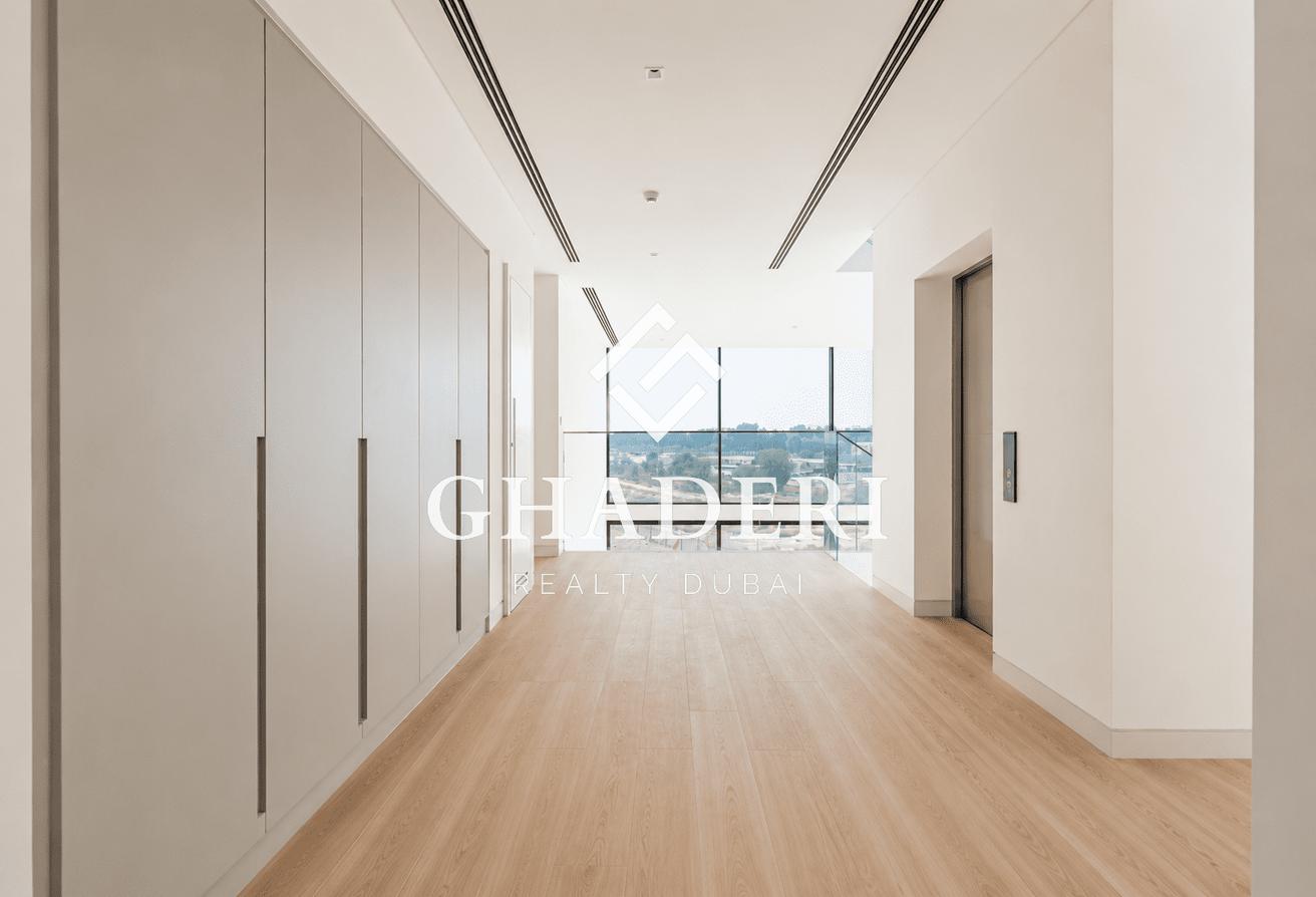 Vacant I Modern Villa I Area Specialist photo 20