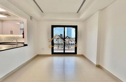 Apartment - 1 Bedroom - 2 Bathrooms for rent in Al Nokhadha Building - Al Jaddaf - Dubai Apartment - 1 Bedroom - 2 Bathrooms for rent in Al Nokhadha Building - Al Jaddaf - Dubai