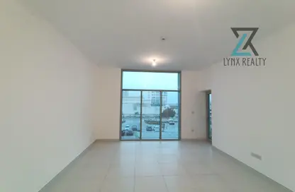 شقة - 2 غرف نوم - 3 حمامات للايجار في مبنى ربدان - موتور سيتي - دبي شقة - 2 غرف نوم - 3 حمامات للايجار في مبنى ربدان - موتور سيتي - دبي