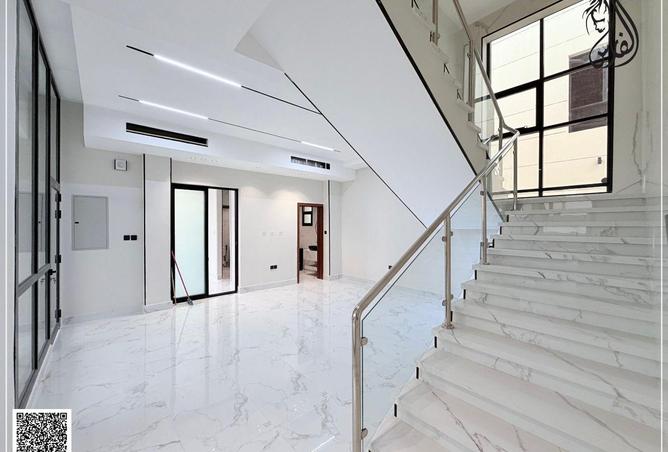 83225221 - Property Image 2