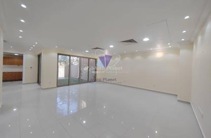Villa - 3 Bedrooms - 5 Bathrooms for rent in Hemaim Community - Al Raha Gardens - Abu Dhabi