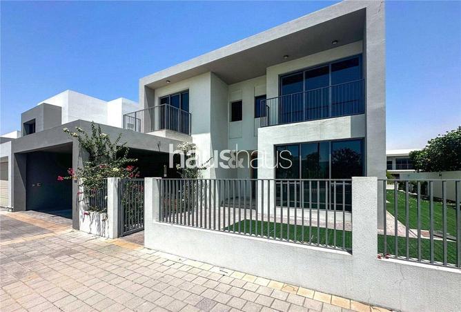 70280345 - Property Image 2