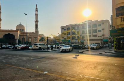 Shop - Studio - 1 Bathroom for rent in Al Satwa - Dubai