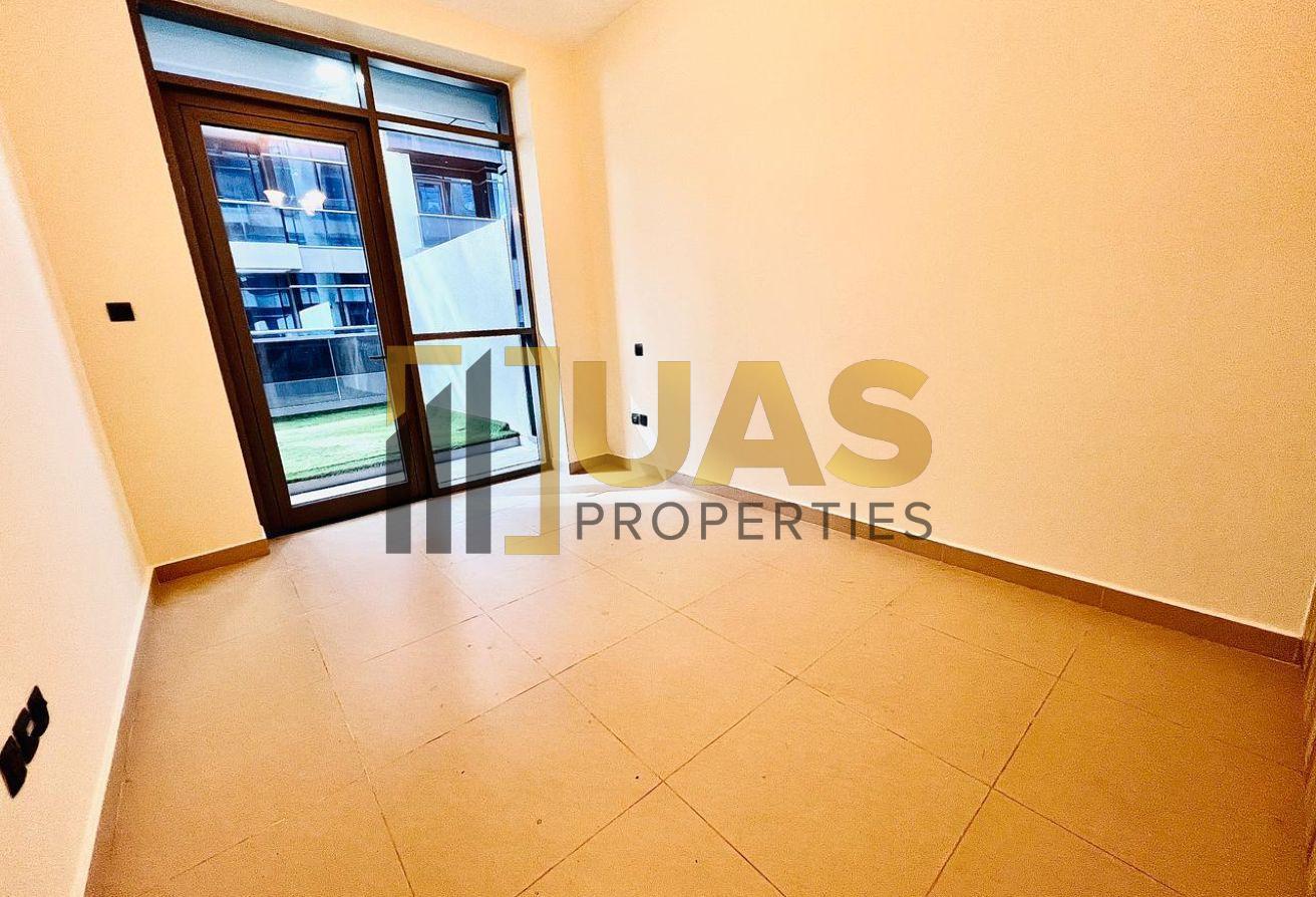 Huge 1BHK | Modern Layout | Prime Location photo 10