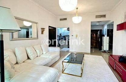 Apartment - 1 - 2 for rent in Lake City Tower - JLT Cluster D - Jumeirah Lake Towers - Dubai