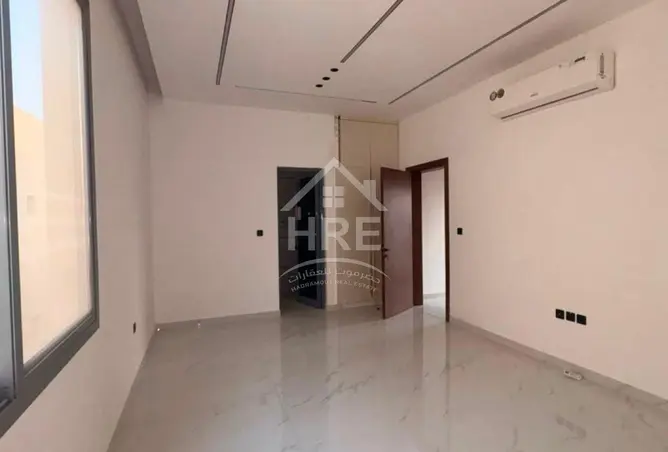 165624669 - Property Image 3