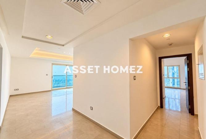 Spacious 3 Bed Plus Maid | Burj View | Vacant photo 3