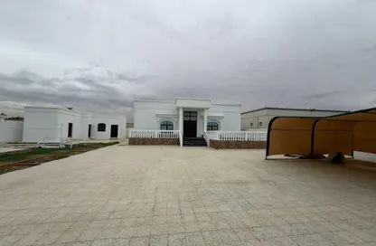 فيلا - 3 غرف نوم - 4 حمامات للايجار في الرفاع - رأس الخيمة