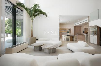 Villa - 5 Bedrooms - 7 Bathrooms for sale in Entertainment Foyer - Oasis Clusters - Jumeirah Islands - Dubai
