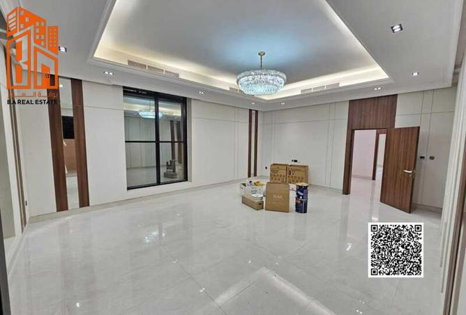 81951929 - Property Image 3