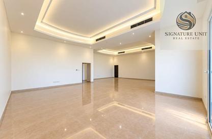 Villa - 3 - 5 for rent in Nad Al Sheba Villas - Nad Al Sheba 3 - Nad Al Sheba - Dubai