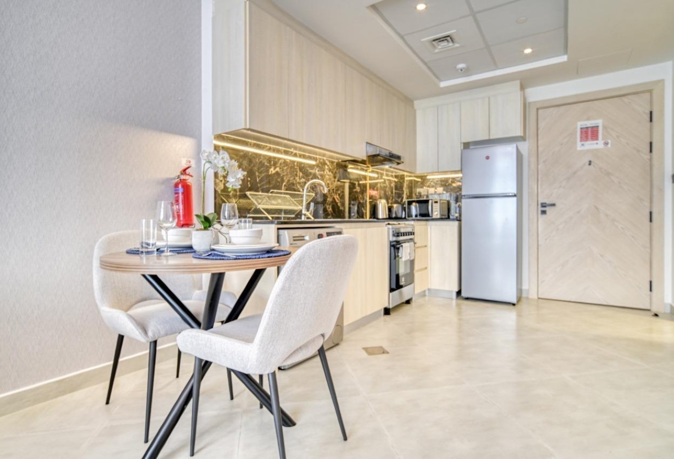 ELEGANTLY FURNISHED | BIGGER SIZE | MULTIPLE CHQ gallery image