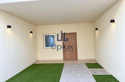 Townhouse - 2 - 3 for rent in Rukan 3 - Rukan - Dubai