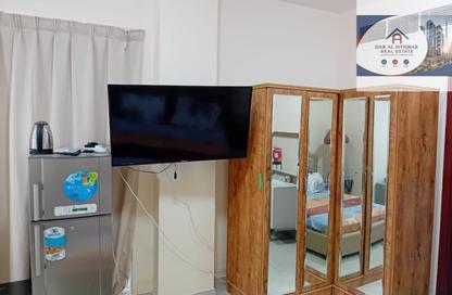 Apartment - Studio - 1 Bathroom for rent in Al Taawoon Tower 1 - Al Taawoon Towers - Al Khan - Sharjah