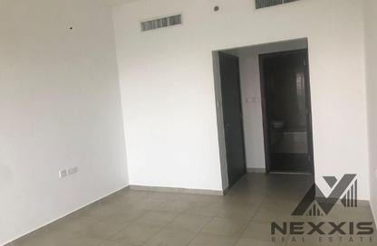 Apartment - 1 - 2 for sale in Lake Shore Tower - JLT Cluster Y - Jumeirah Lake Towers - Dubai Apartment - 1 - 2 for sale in Lake Shore Tower - JLT Cluster Y - Jumeirah Lake Towers - Dubai