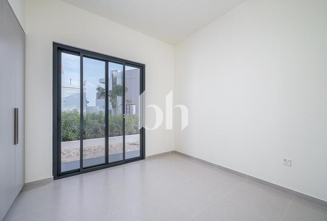 70282220 - صورة العقار 2