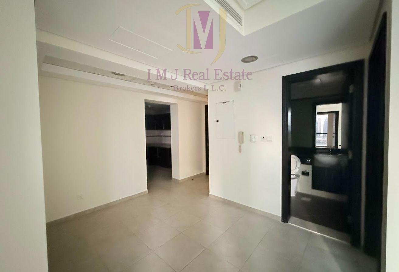 Exclusive | 2BR | Beautiful Lake View | Near Metro photo 9