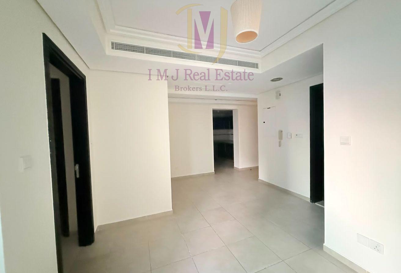 Exclusive | 2BR | Beautiful Lake View | Near Metro photo 2