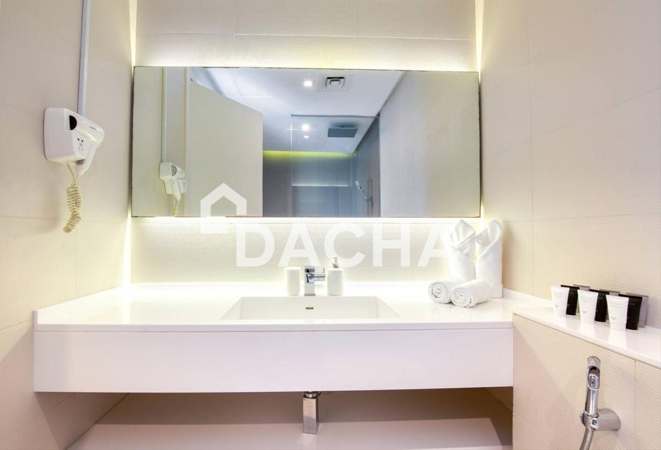 Marina View | Vacant | Upgraded | Fully Furnished photo 27