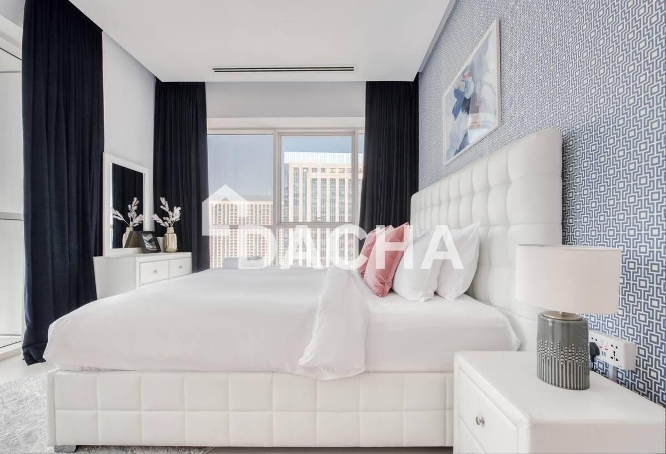 Marina View | Vacant | Upgraded | Fully Furnished photo 14