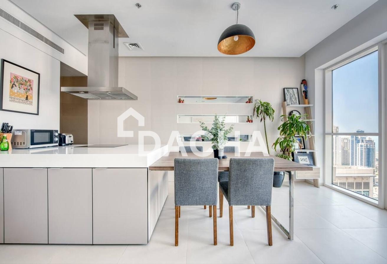 Marina View | Vacant | Upgraded | Fully Furnished photo 8