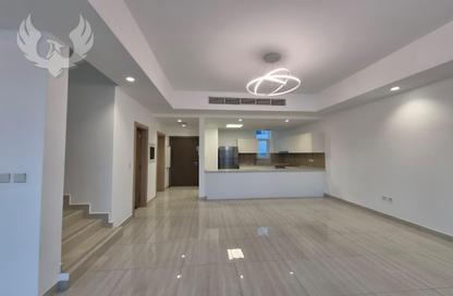 Townhouse - 4 - 4 for rent in Intima Villas - Victory Heights - Dubai Sports City - Dubai