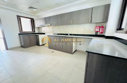 Villa - 4 Bedrooms - 5 Bathrooms for rent in Shaksy Villas - District 15 - Jumeirah Village Circle - Dubai