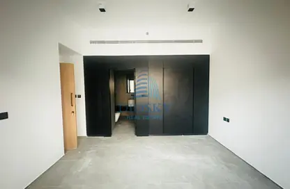 شقة - 2 غرف نوم - 3 حمامات للايجار في مبني س ه 1 - منطقة 14 - قرية جميرا الدائرية - دبي شقة - 2 غرف نوم - 3 حمامات للايجار في مبني س ه 1 - منطقة 14 - قرية جميرا الدائرية - دبي