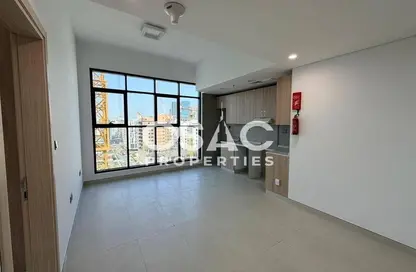 Apartment - 1 Bedroom - 2 Bathrooms for rent in Karimian 3 - Jumeirah Garden City - Al Satwa - Dubai