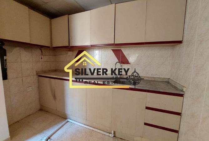 87050205 - Property Image 2