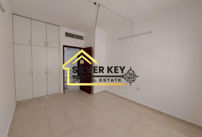87050205 - Property Image 3