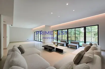 Villa - 4 Bedrooms - 5 Bathrooms for rent in Nad Al Sheba Villas - Nad Al Sheba 3 - Nad Al Sheba - Dubai