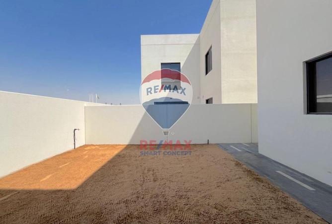 84072607 - Property Image 3