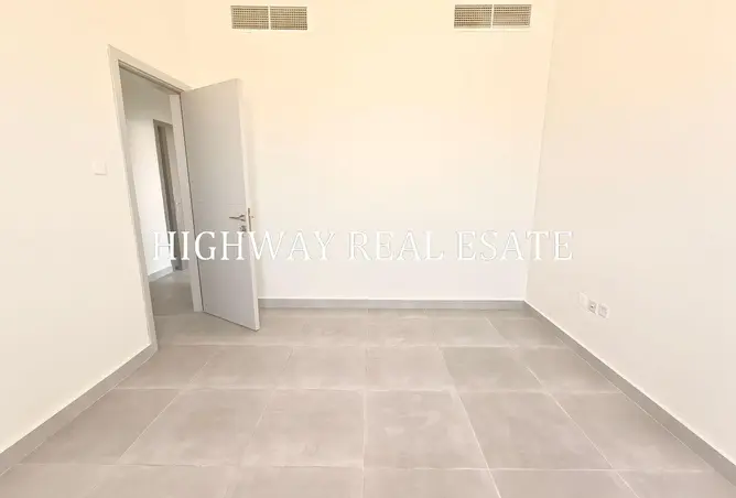 149555179 - Property Image 3