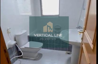 Apartment - 2 Bedrooms - 2 Bathrooms for rent in Al Muroor Building - Sultan Bin Zayed the First Street - Muroor Area - Abu Dhabi